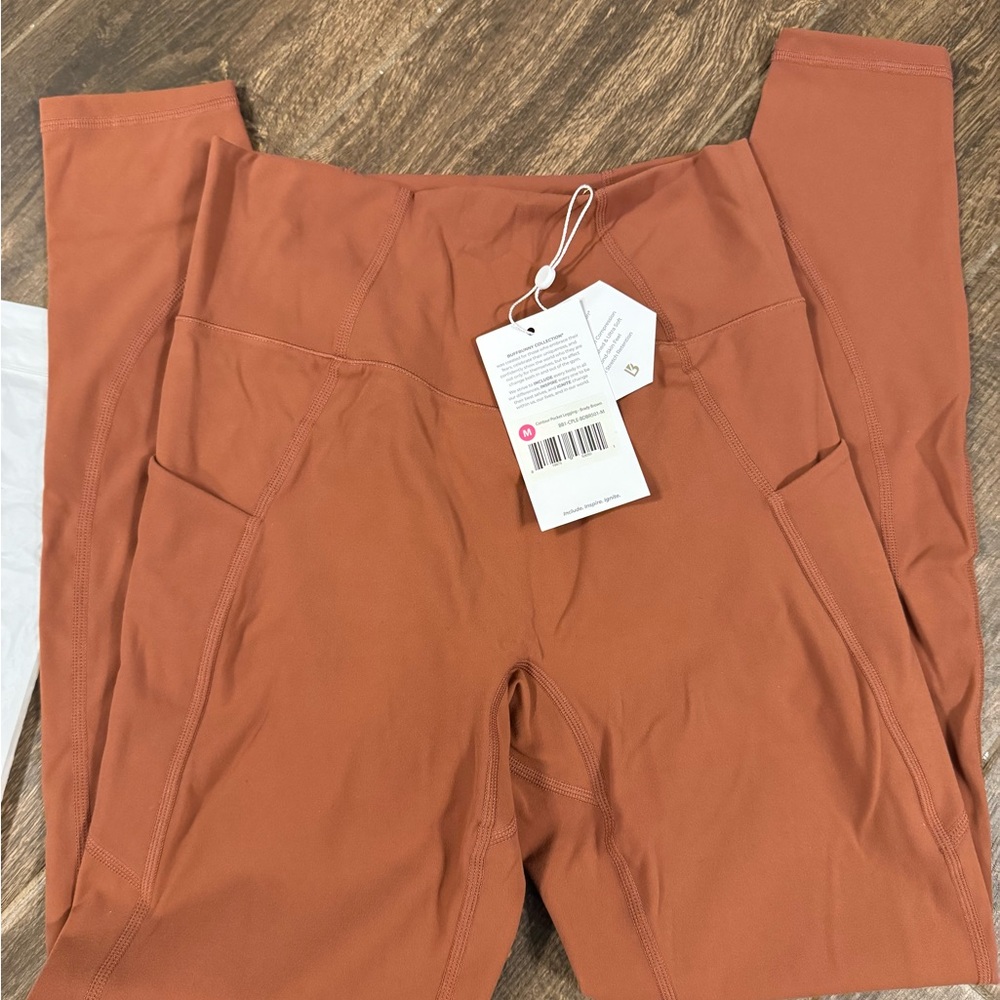 BuffBunny Contour Pocket leggings in size medium